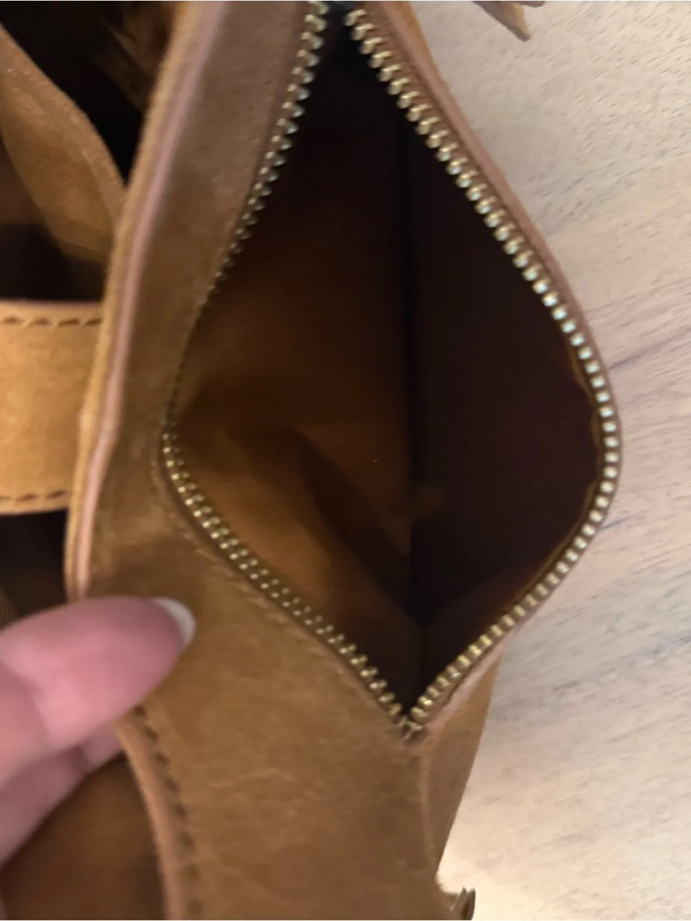 Leather Suede Fringe Hand Bag/Crossbody Bag in Camel, NWT